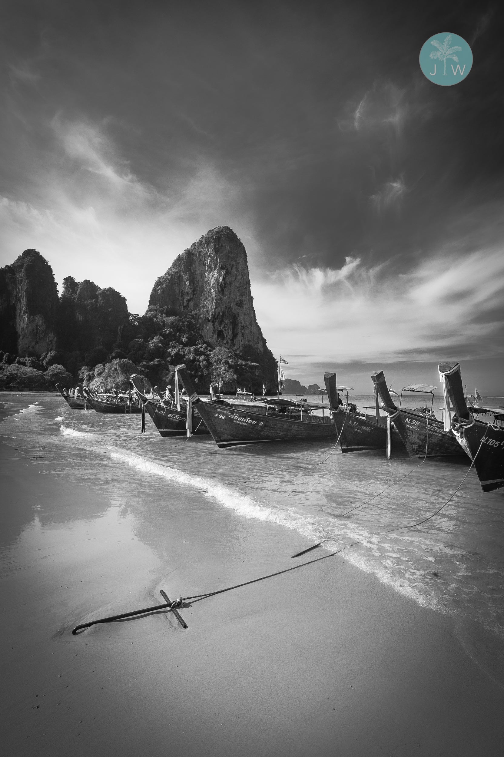 Railay Landing B&W