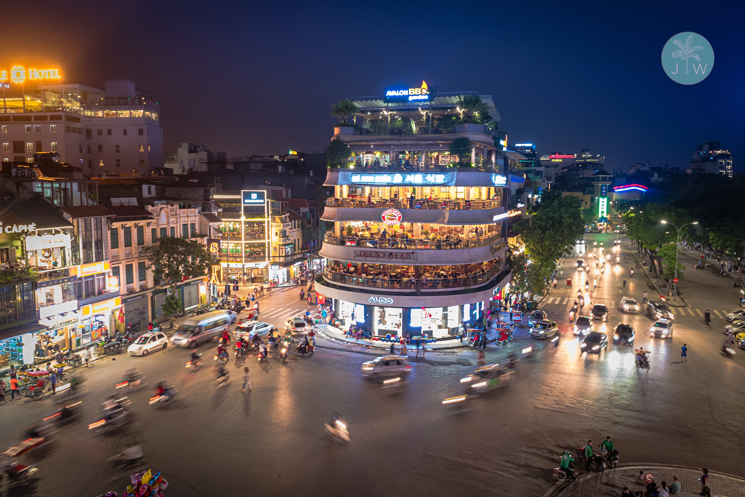 Dong Kinh Nghia Thuc Square