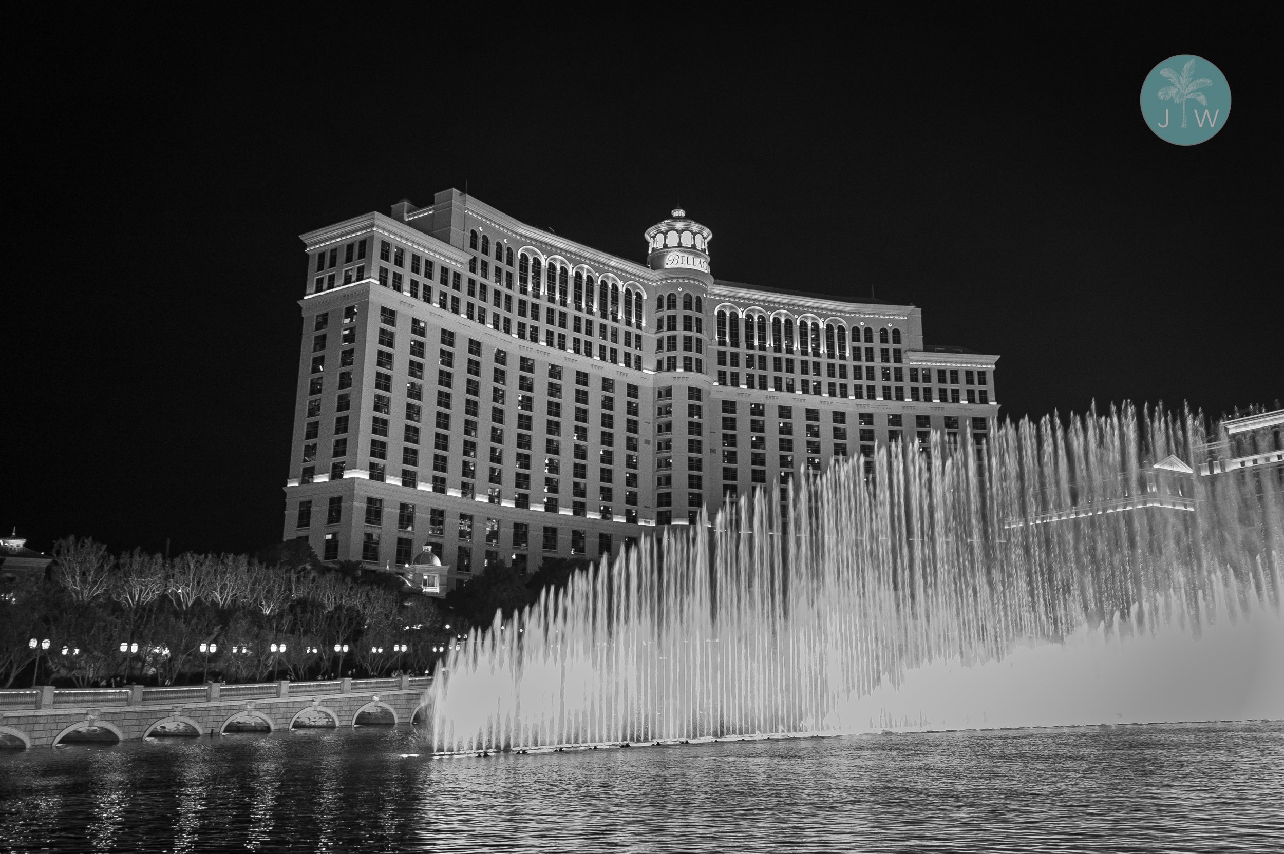 Bellagio Fountains B&W