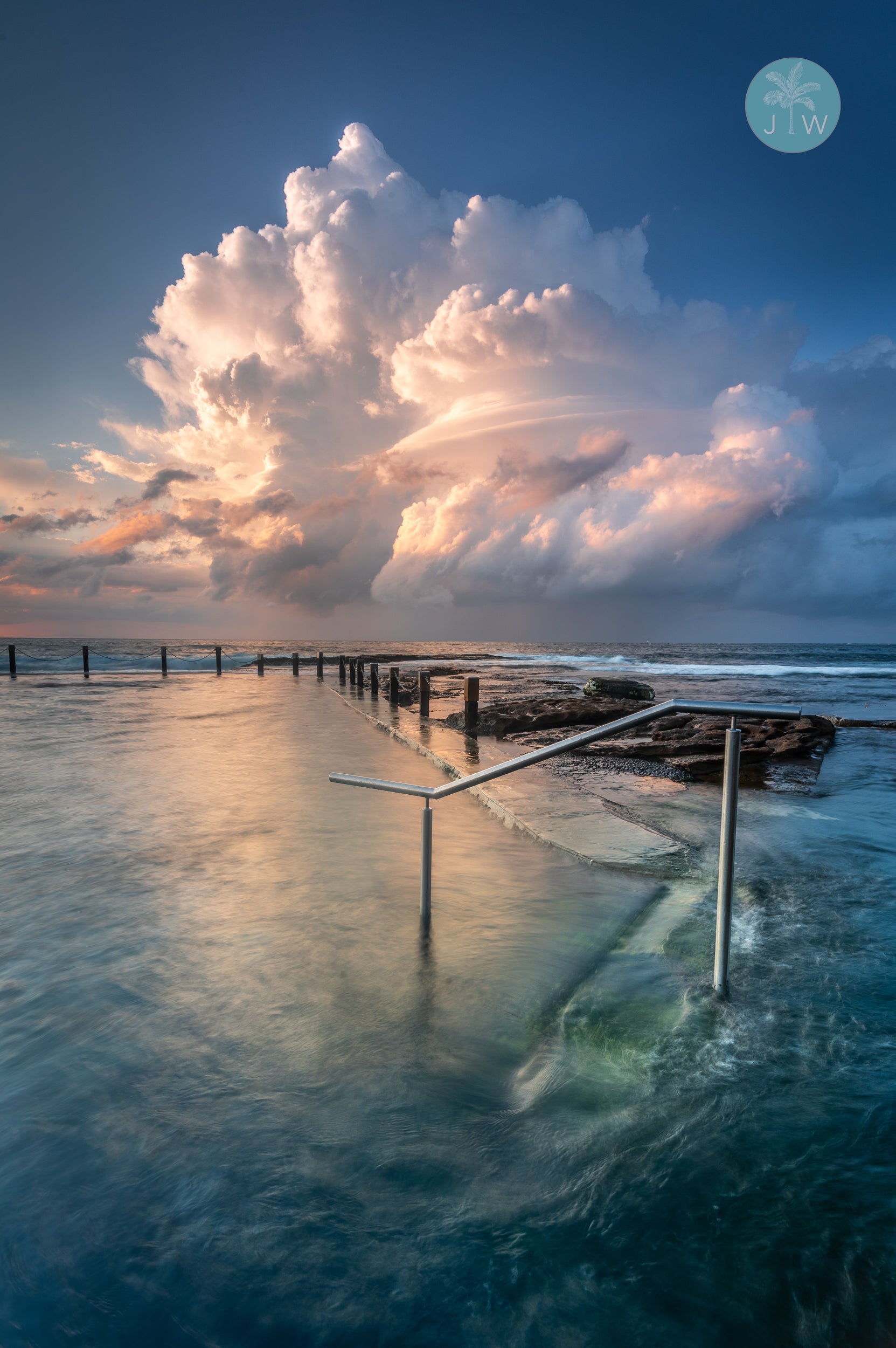 Mahon Pool Marshmallow